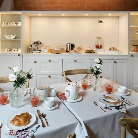 Relais Maria Cristina Bed & Breakfast *